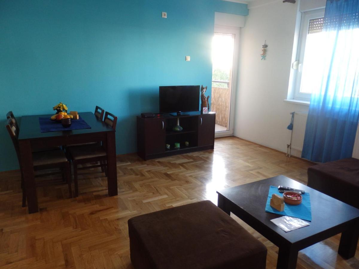 Apartment Erika 2 Novi Sad Bagian luar foto